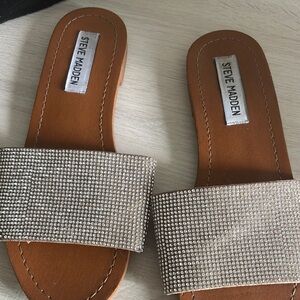 Steve Madden Women's Tan and Silver Sandals